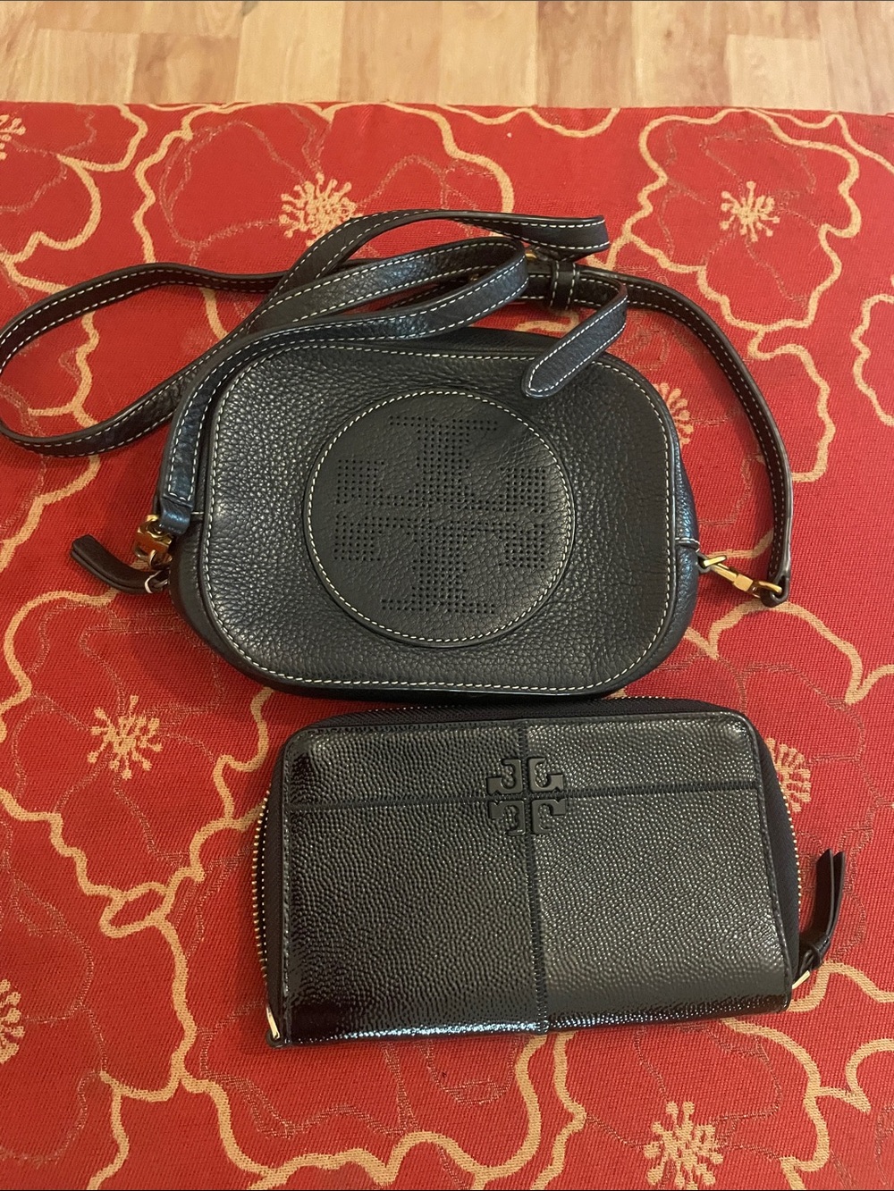 Tory Burch lot of two